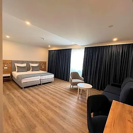 Hotel Le Postillon 3*