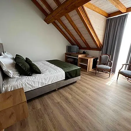Szálloda Le Postillon 3*