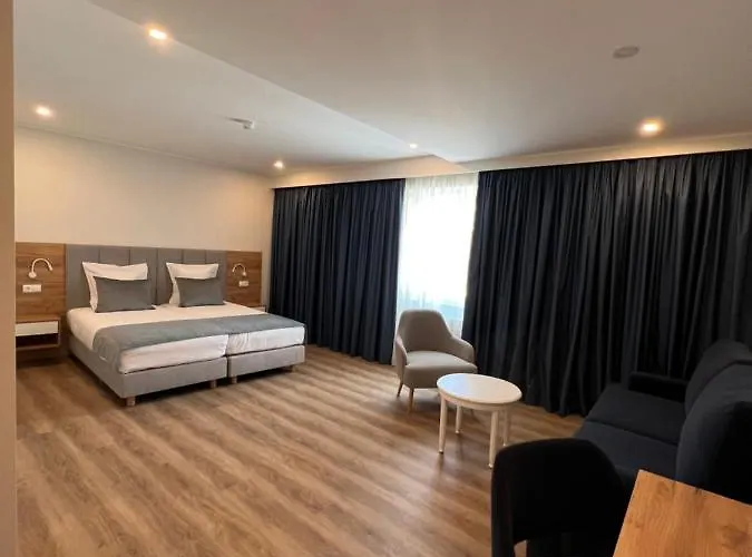 Hotell Le Postillon 3*